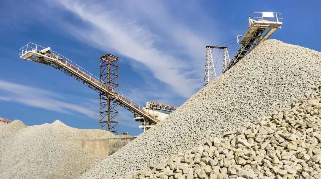 The grading of aggregate production plant